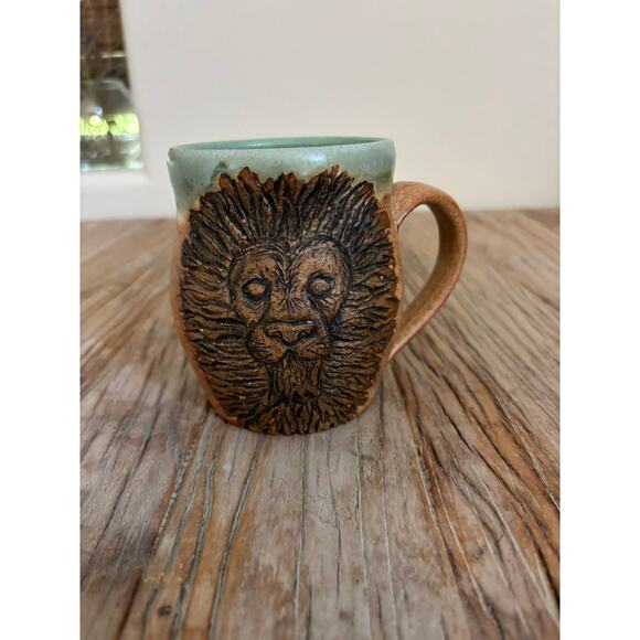 Amanda Proctor Ceramics Handmade Lion Coffee Mug - Picture 1 of 7